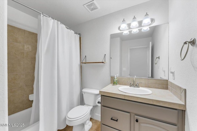 4413 Desert Hills Ct, Sparks, NV 89436 - bathroom featuring vanity, shower / bath combination with curtain, and a textured wall