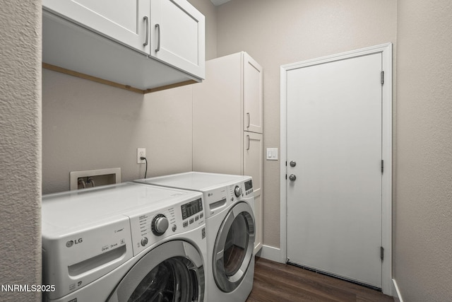 1660 Murrieta Ct, Reno, NV 89521 - washroom with washing machine and clothes dryer, dark wood-type flooring, cabinet space, and a textured wall