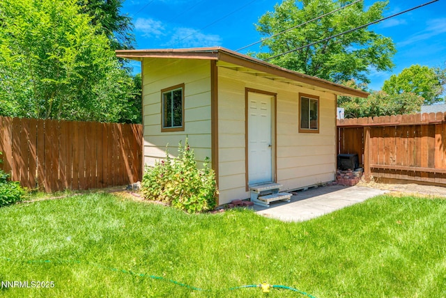 908 E Robinson St, Carson City, NV 89701 - view of outdoor structure with a fenced backyard
