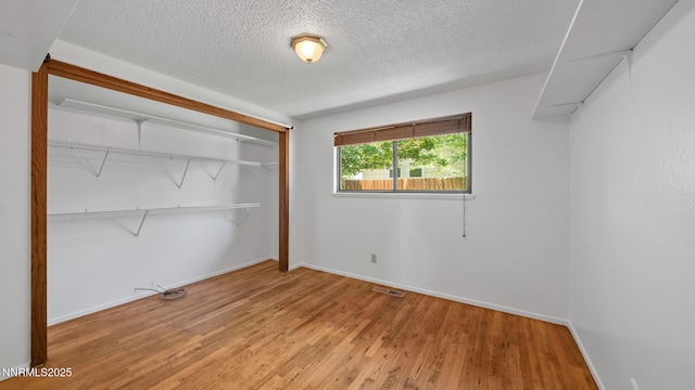908 E Robinson St, Carson City, NV 89701 - walk in closet featuring light wood-style floors