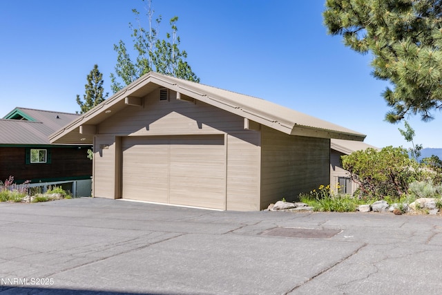 1459 Glarus Ct, Incline Village, NV 89451 - view of garage