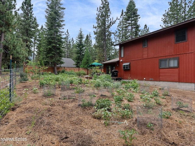 139 Rosewood Cir, Stateline, NV 89449 - view of yard featuring a wall mounted AC