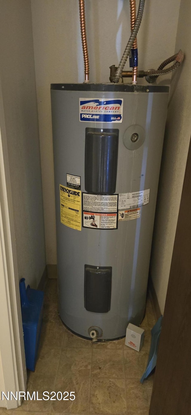 2111 Roundhouse Rd, Sparks, NV 89431 - utility room featuring electric water heater