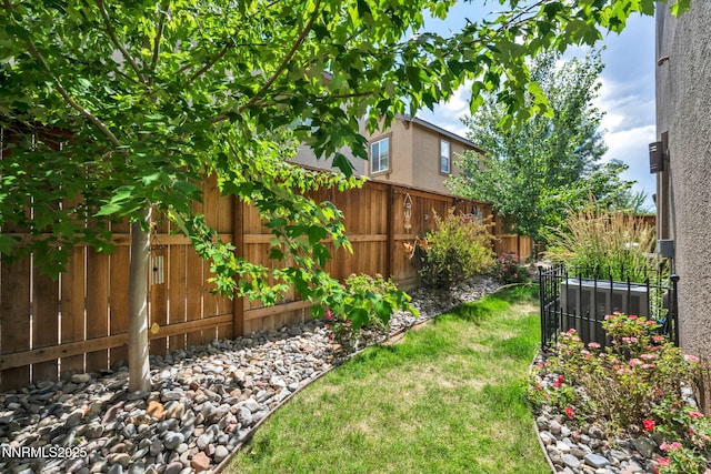 6775 Russian Thistle Dr, Sparks, NV 89436 - view of yard
