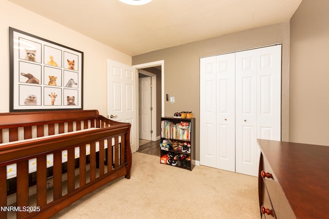 4130 Snowshoe Ln, Reno, NV 89502 - bedroom with light colored carpet and a closet