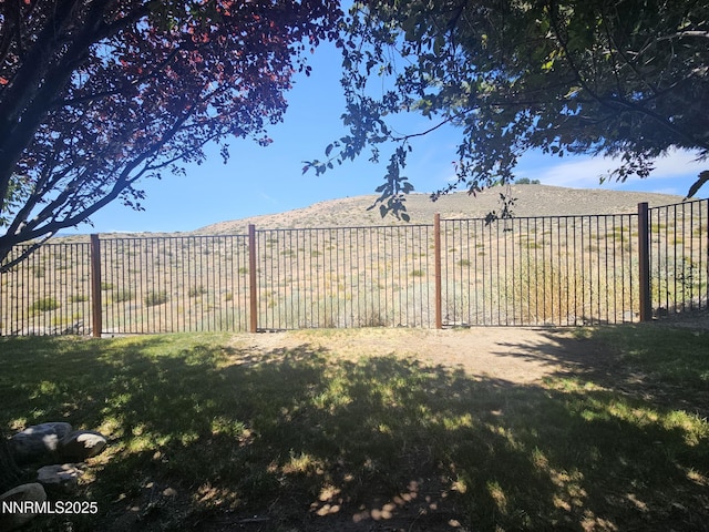 2735 Avenida De Landa, Reno, NV 89523 - view of yard