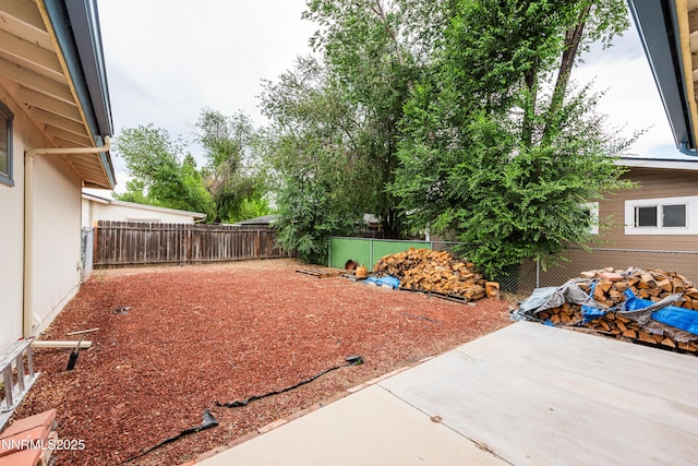 1399 Waterloo Ln, Gardnerville, NV 89410 - fenced backyard featuring a patio