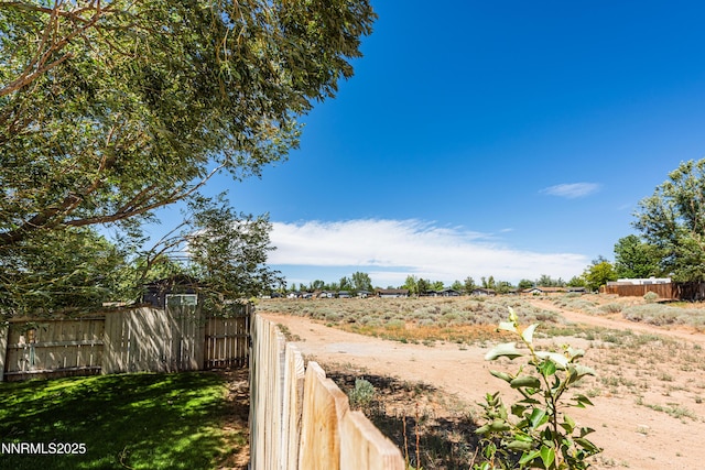 653 Carmel Way, Gardnerville, NV 89460 - view of yard