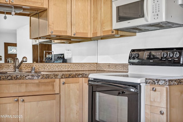 827 Robin Dr, Incline Village, NV 89451 - photo 6