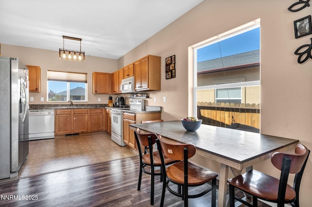 365 Orrcrest Dr, Reno, NV 89506 - photo 7