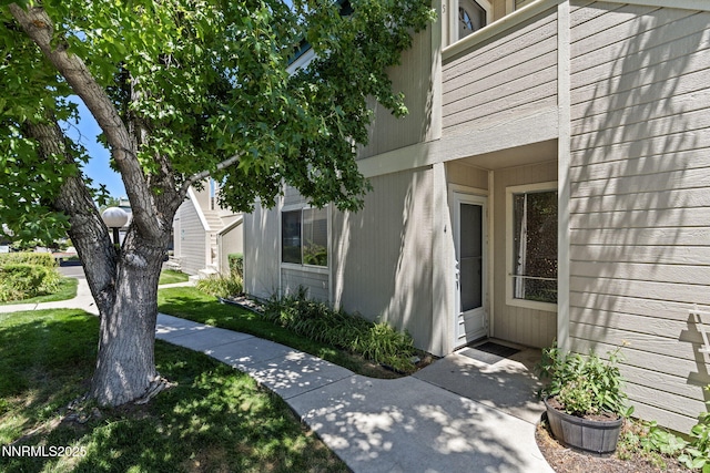 2511 Sycamore Glen Dr Apt 4, Sparks, NV 89434 - photo 3