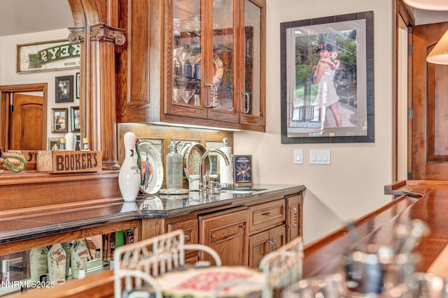 3820 Frost Ln, Reno, NV 89511 - bar featuring a sink