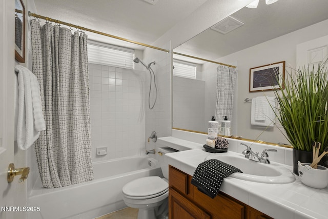 4811 Elkcreek Trl, Reno, NV 89519 - bathroom with shower / bath combo and vanity