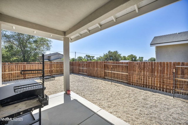 776 Great Basin Ln, Fallon, NV 89406 - fenced backyard with a patio