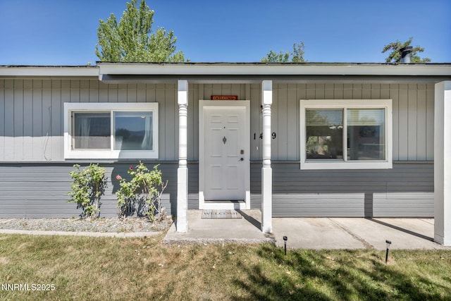 1419 Leonard Rd, Gardnerville, NV 89460 - entrance to property