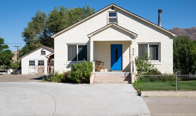 406 W 5th St, Winnemucca, NV 89445 - bungalow-style house with stucco siding
