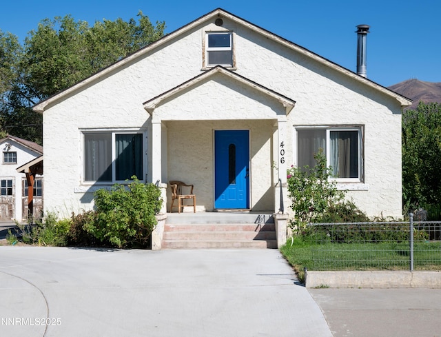 406 W 5th St, Winnemucca, NV 89445 - bungalow with stucco siding