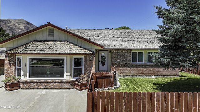 202 Summit Ave, Winnemucca, NV 89445 - single story home with brick siding