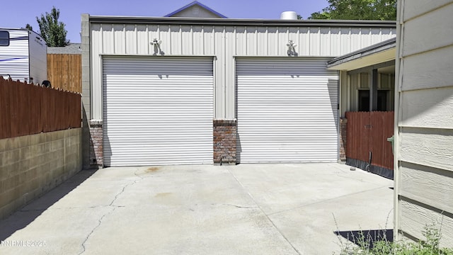 202 Summit Ave, Winnemucca, NV 89445 - view of garage