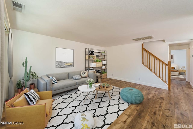 17105 Garnet Dr, Reno, NV 89508 - photo 4