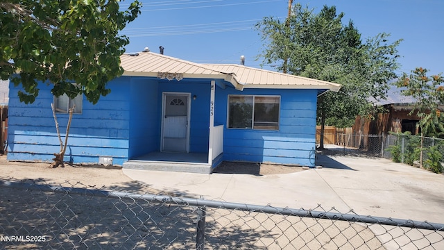925 Arb St, Hawthorne, NV 89415 - photo 1
