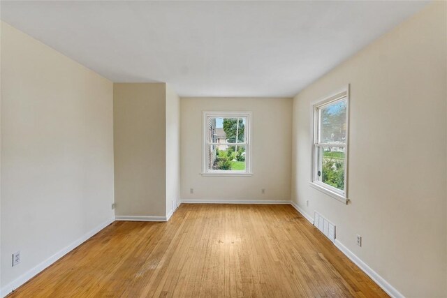 1057 W 32nd St, Erie, PA 16508 - photo 5