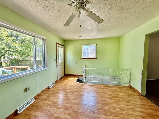 2748 E 32nd St, Erie, PA 16510 - photo 8