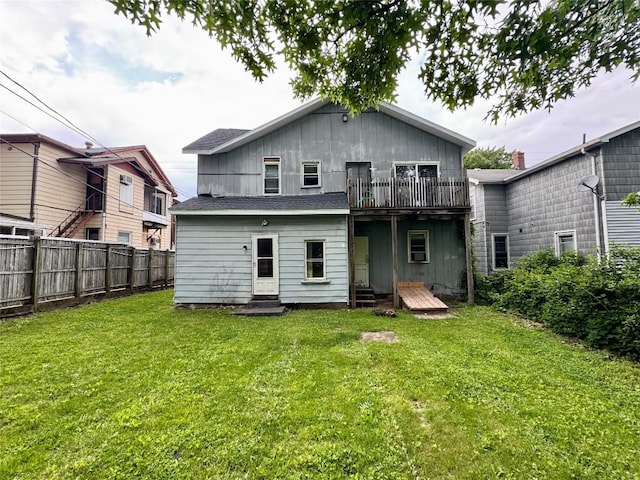 647-649 E 11th St, Erie, PA 16503 - rear view of house with entry steps and a balcony