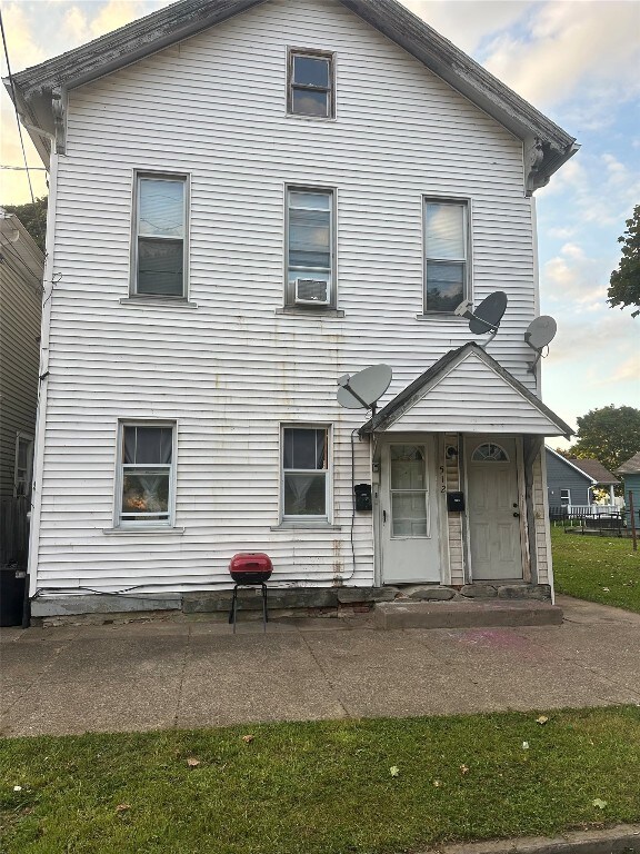512 W 4th St, Erie, PA 16507 - photo 1