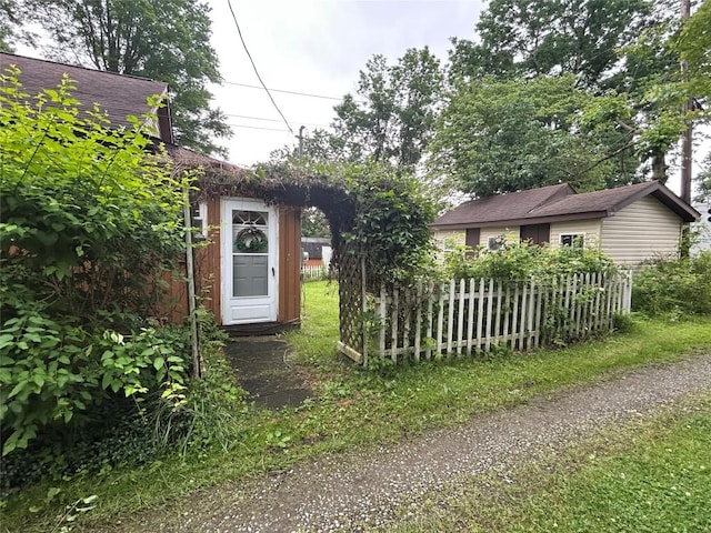 10689 Glenn Blvd, Conneaut Lake, PA 16316 - view of yard