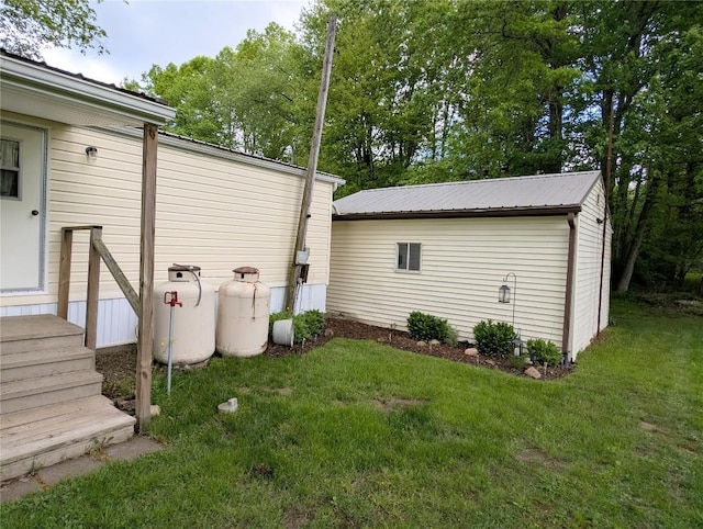 8734 Colonial Ln, Linesville, PA 16424 - view of grassy yard