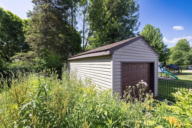 709 Hilltop Rd, Erie, PA 16508 - photo 48