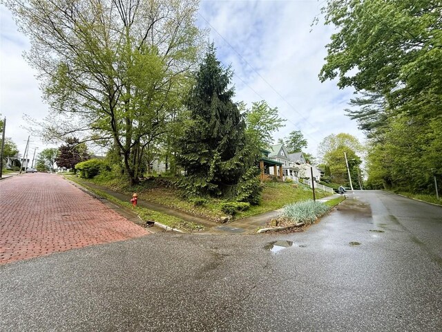 626 Walnut St, Meadville, PA 16335 - photo 3