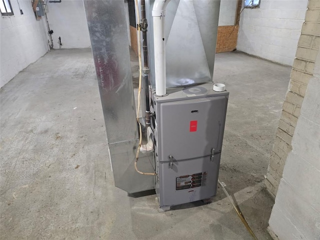 922 E 9th St, Erie, PA 16503 - utilities featuring heating unit