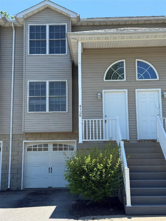 4129 Wood Hills Dr Unit C18, Erie, PA 16510 - photo 1