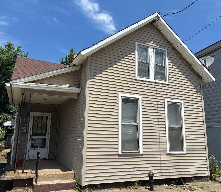 906 W 18th St, Erie, PA 16502 - view of side of home