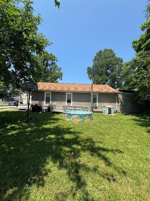 1823 Myrtle St, Erie, PA 16502 - rear view of house featuring a lawn