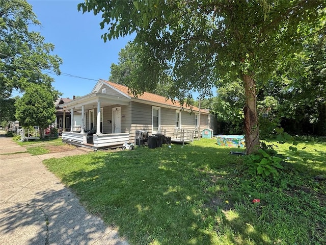 1823 Myrtle St, Erie, PA 16502 - view of front of home featuring a porch and a front lawn