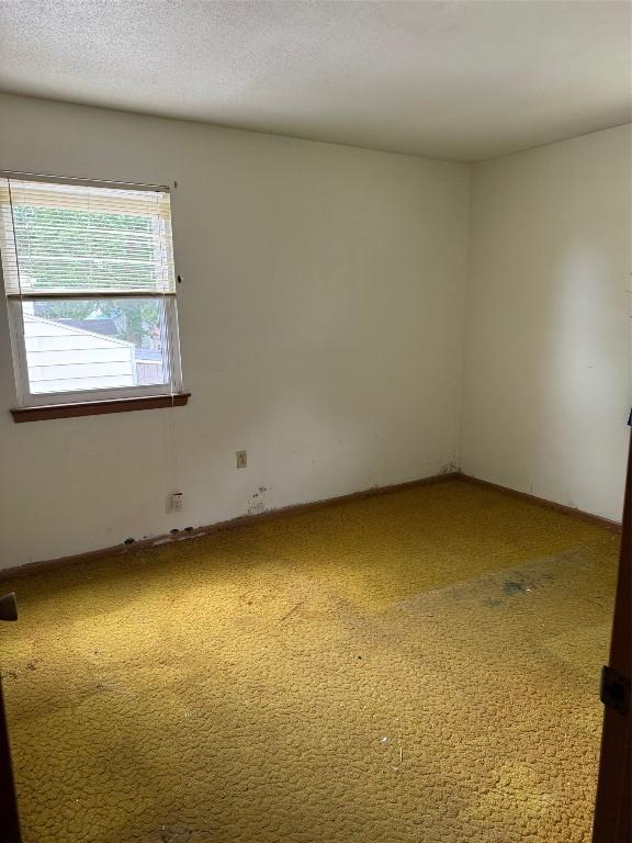 2425 Eastlawn Pkwy, Erie, PA 16510 - photo 7