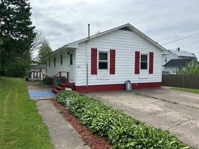 315 Wallace Ave, Linesville, PA 16424 - view of side of property