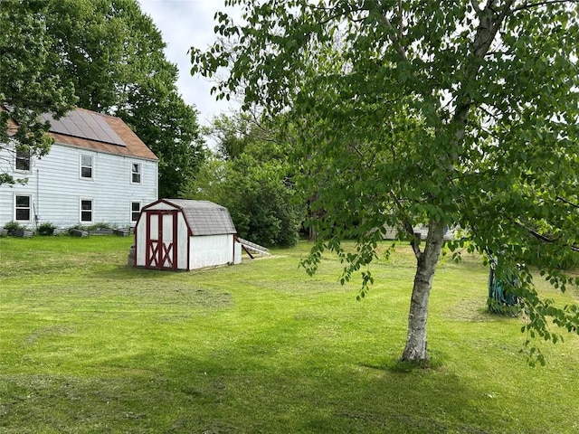 315 Wallace Ave, Linesville, PA 16424 - view of green lawn