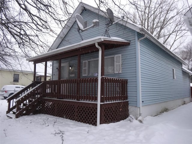 view of front of home with covered porch