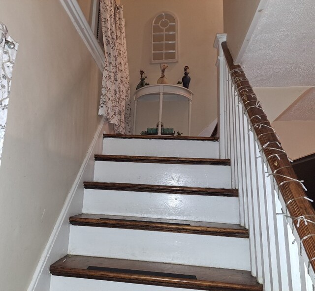 816 W 28th St, Erie, PA 16508 - photo 13
