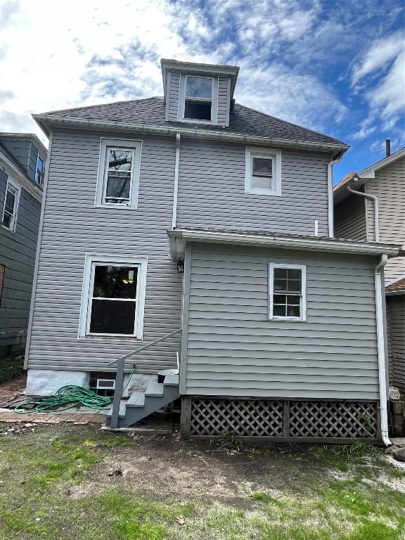 917 Walnut St, Erie, PA 16502 - back of house with entry steps