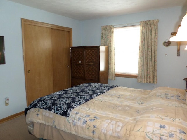 bedroom with a closet