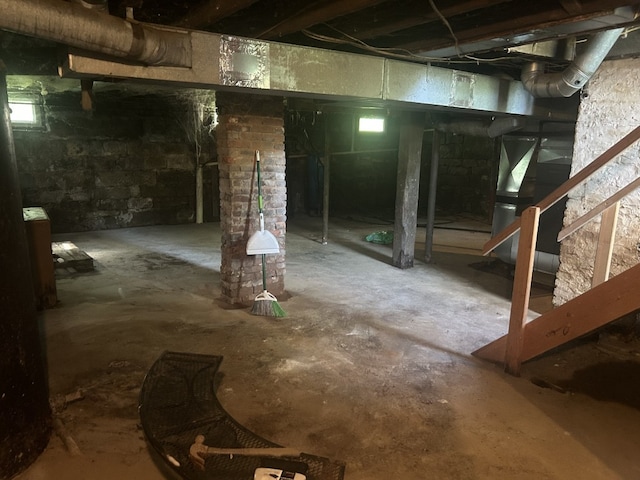 495 E Jamestown Rd, Greenville, PA 16125 - view of unfinished below grade area