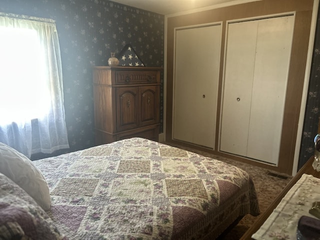 495 E Jamestown Rd, Greenville, PA 16125 - bedroom featuring wallpapered walls