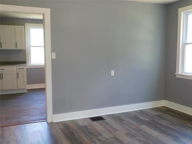 6858 Carpenter Rd, Conneautville, PA 16406 - photo 8