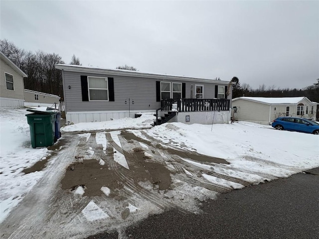 view of manufactured / mobile home