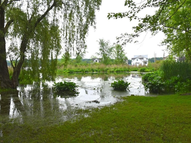 10987 Henry St, Conneaut Lake, PA 16316 - water view